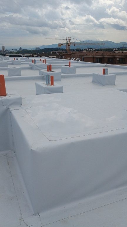 Професионален монтаж на PVC хидроизолация Fatra в кв. Малинова долина - HydroStop.bg