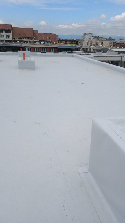 Професионален монтаж на PVC хидроизолация Fatra в кв. Малинова долина - HydroStop.bg