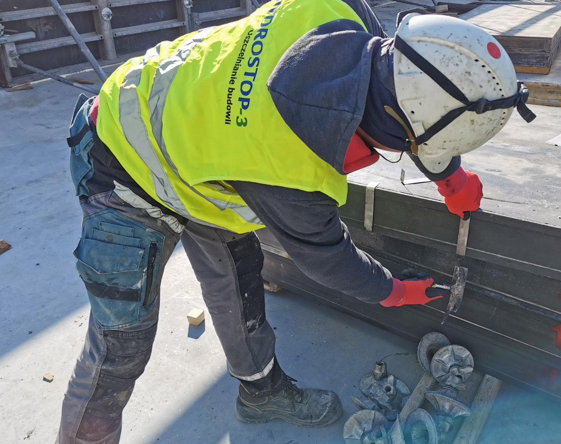 скоби за хидростоп мата